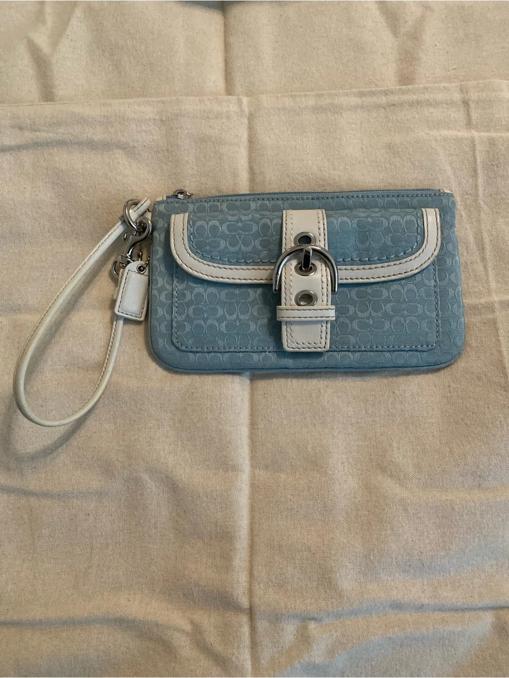 Authentic Coach Soho Signature C Shoulder Bag & Matching Wristlet Set F10926